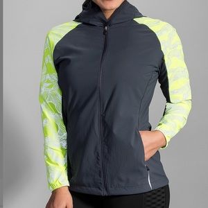 LIKE NEW! Brooks Asphalt and Nightlife Wave Jacket size S
